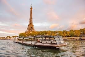 JOUR 2 : Visite de la ville de Paris et croisière sur la Seine
