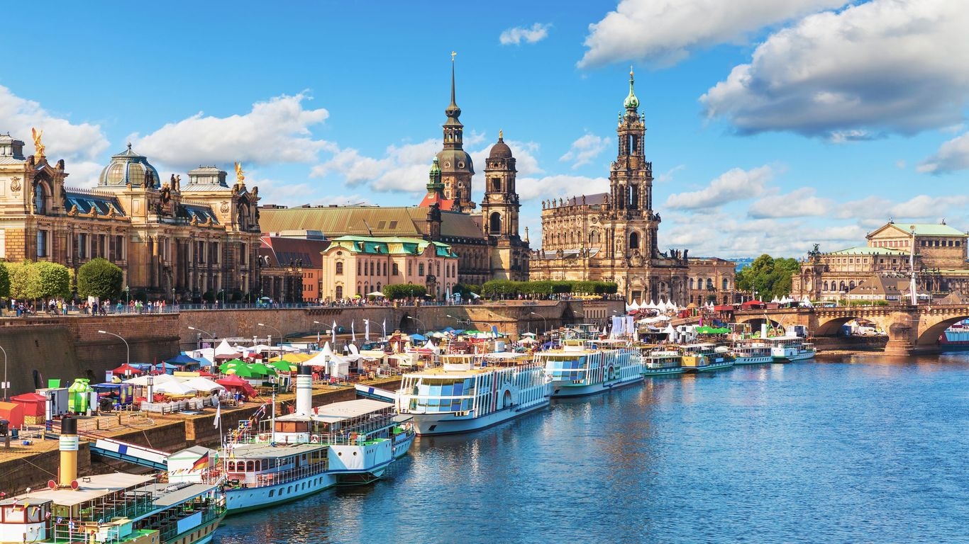 Jour 5 : PRAGUE – DRESDE (150 km)