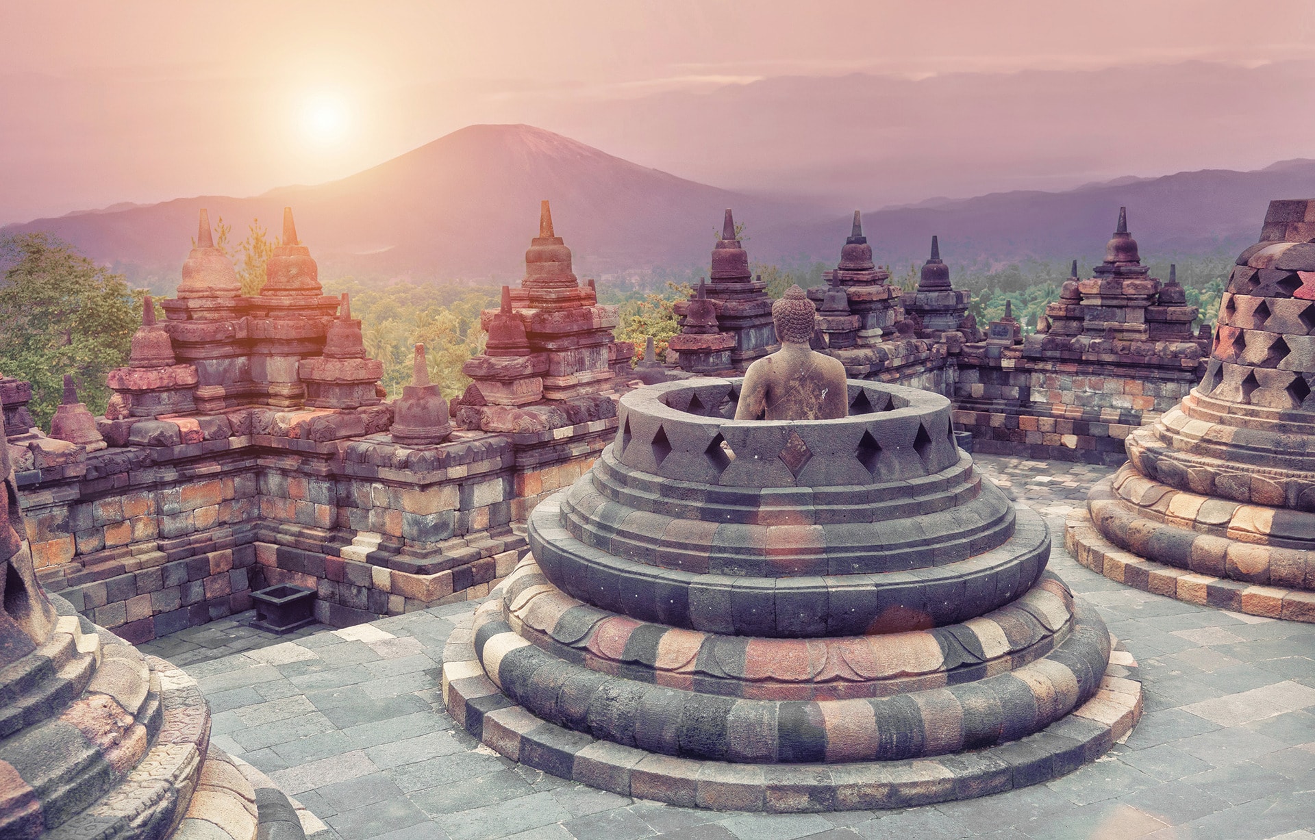 Jour 05 : YOGYAKARTA - BOROBUDUR (Petit-déjeuner, Déjeuner, Dîner)