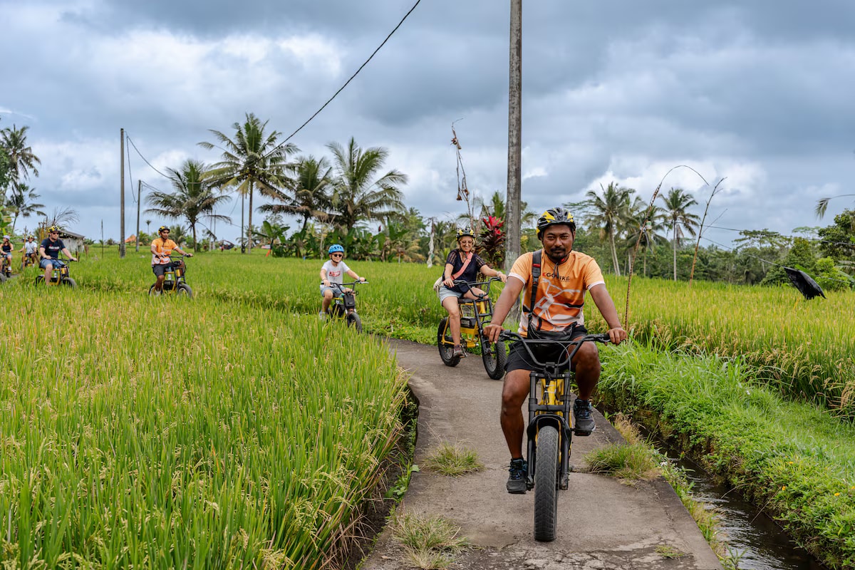 Jour 02 : E-Bike Tour – Tanah Lot