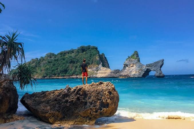 Jour 9 : (l’île Nusa Penida à bord d’une vedette avec déjeuner)